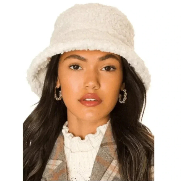 8 Other Reasons Sherpa Bucket Hat NWOT - Picture 1 of 8